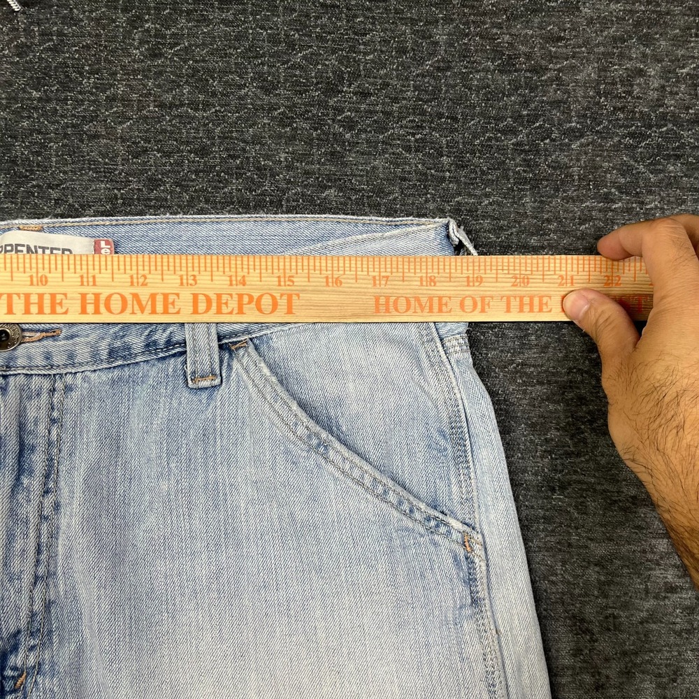 Vintage Levi's Carpenter Denim Shorts Men's Light Wash Pockets Workwear - W36 - Picture 14 of 16